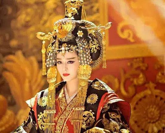 Hình ảnh nhân vật Võ Tắc Thiên trên phim