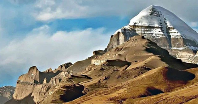 Khám Phá Những Bí Ẩn Về Núi Kailash – Thánh Địa Tây Tạng