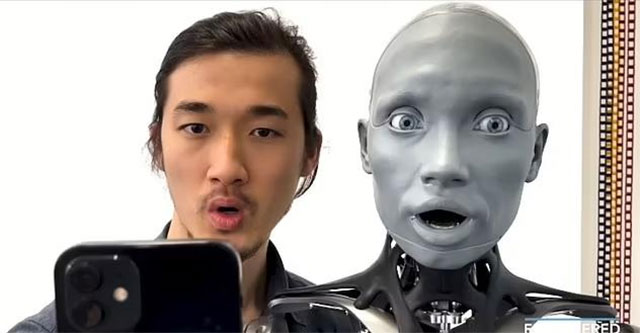 Khám Phá Ameca: Robot Hình Người Tiên Tiến Với Năng Lực Bắt Chước Đỉnh Cao