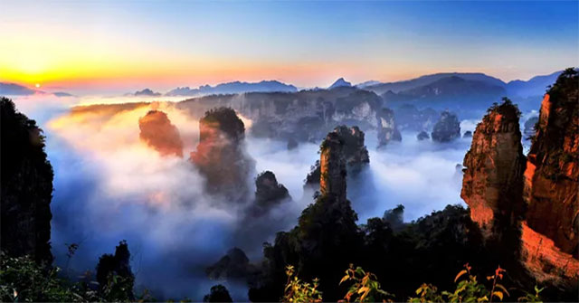 Khám Phá 8 Địa Điểm Kỳ Lạ Trên Hành Tinh của Chúng Ta