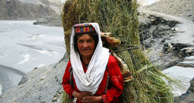 Khám Phá Sự Bí Ẩn Tuổi Thọ Của Người Hunza: Từ Sinh Lý Đến Văn Hóa