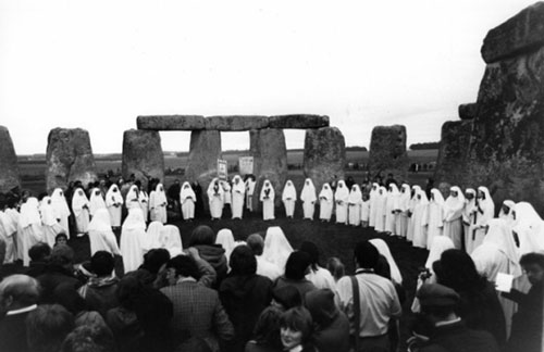 Nghi lễ mừng chu kỳ tại Stonehenge.