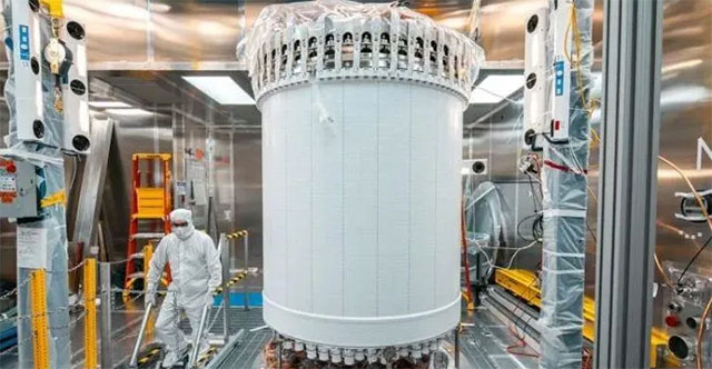 Khám Phá Đột Phá Trong Tìm Kiếm Vật Chất Tối Với Máy LZ
